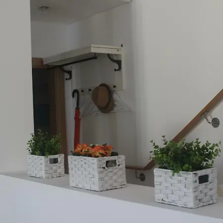 Anna - Maria * Αλμπουφέιρα